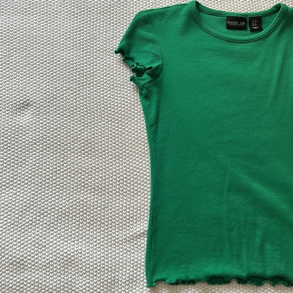 Basic Green Tee - Picture 2 of 5